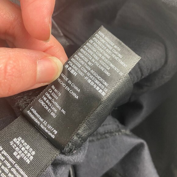 Free People Ziggy Overalls Jumpsuit Faux Leather Women's Size Small Black - Picture 15 of 16